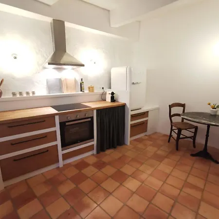 Apartment Maison Figue, Maison De Village Aspiran, L'herault