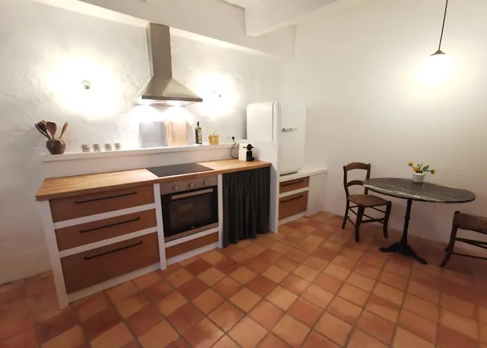 Apartment Maison Figue, Maison De Village Aspiran, L'herault